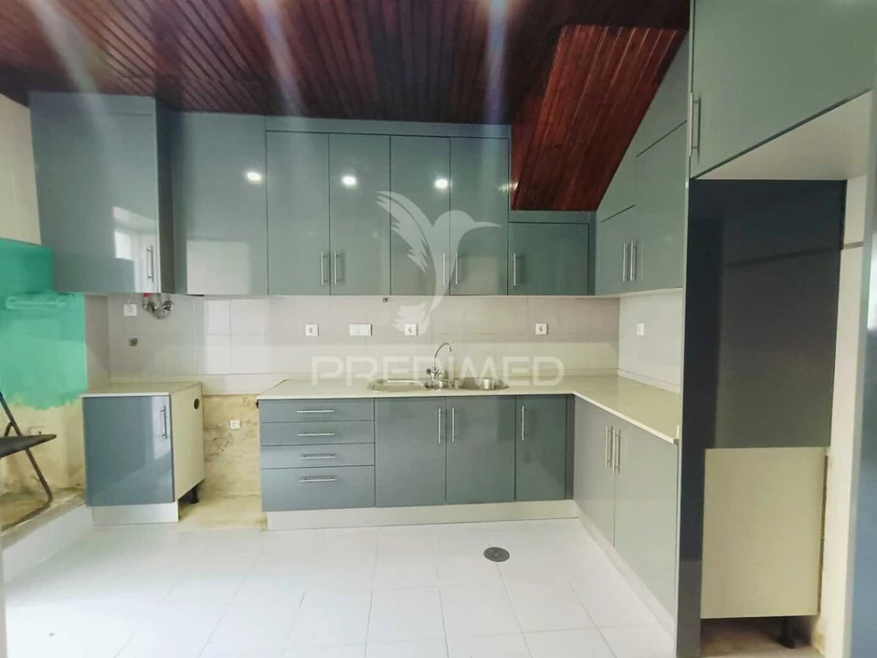 Moradia T6 para Venda em Alburitel Foto 5