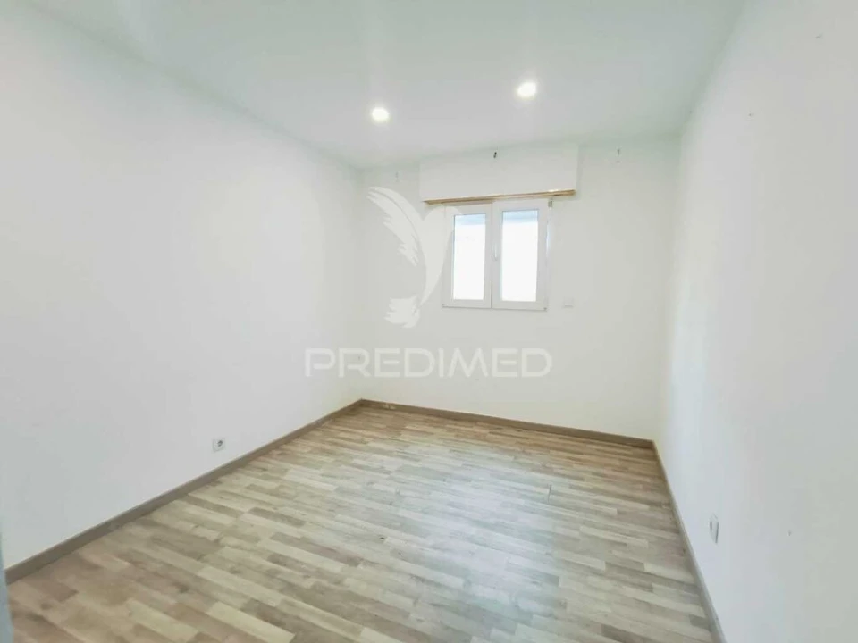 Moradia T6 para Venda em Alburitel Foto 10