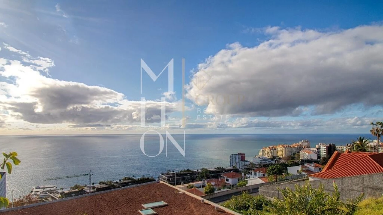 Moradia T4 para Venda em São Martinho Foto 8