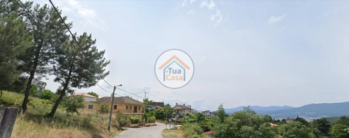 Terreno para Venda em Mouçós e Lamares