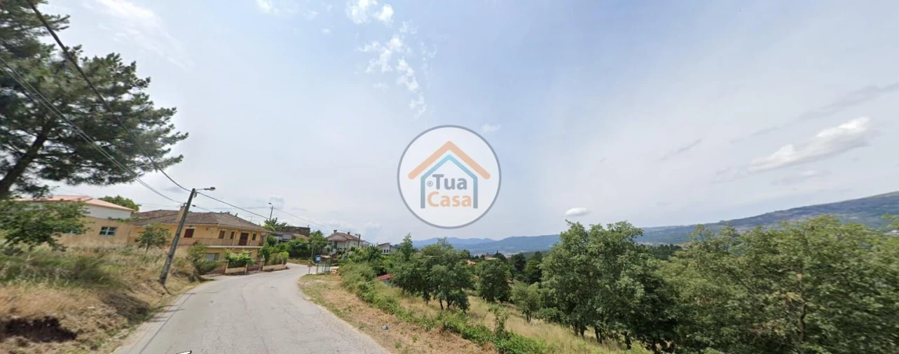 Terreno para Venda em Mouçós e Lamares Foto 4