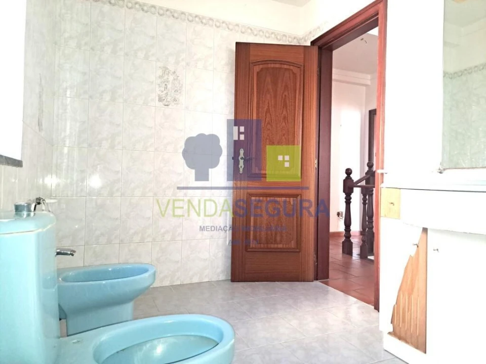 Moradia T4 para Venda em Vila Nova de São Bento e Vale de Vargo Foto 24