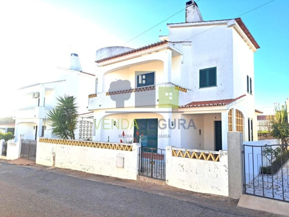 Moradia T4 para Venda em Vila Nova de São Bento e Vale de Vargo Foto 11