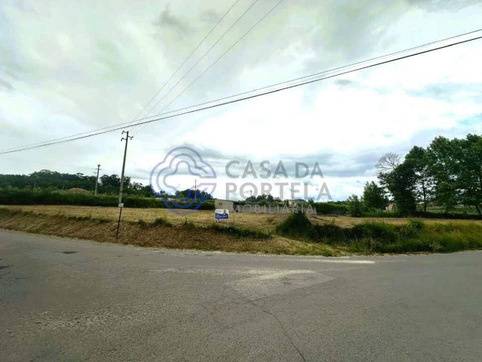 Terreno para Venda em Airães Foto 9