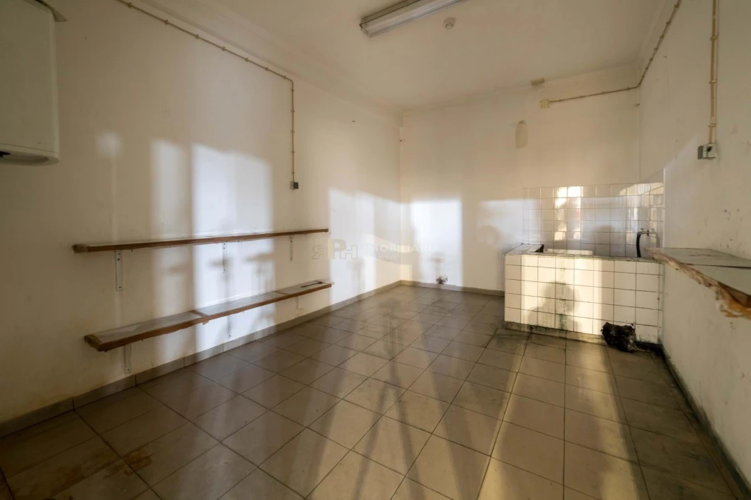 Armazém para Venda em Almeirim Foto 23