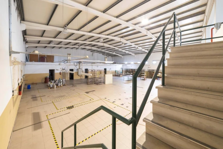 Armazém para Venda em Almeirim Foto 4