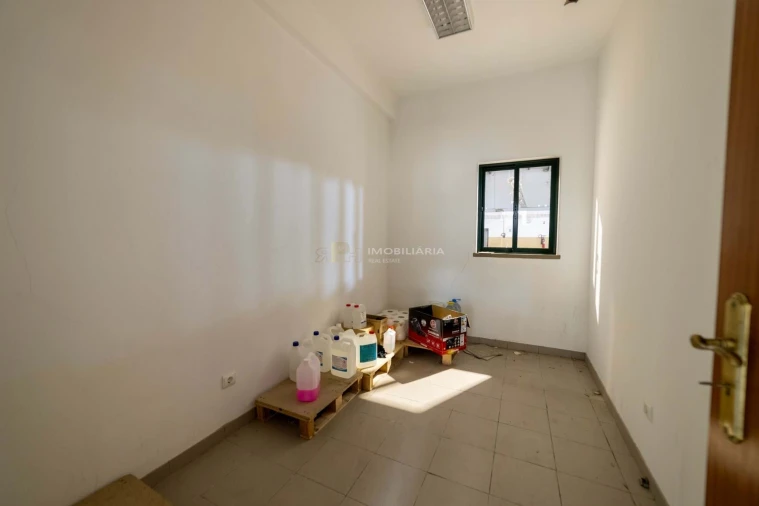 Armazém para Venda em Almeirim Foto 20