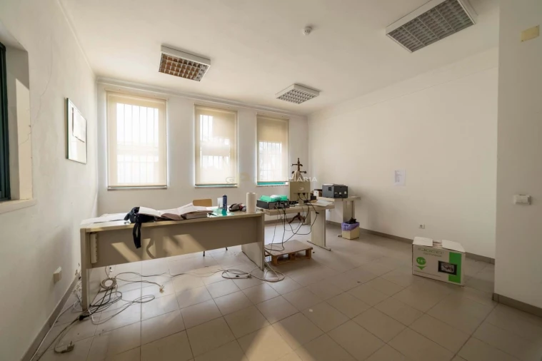 Armazém para Venda em Almeirim Foto 3