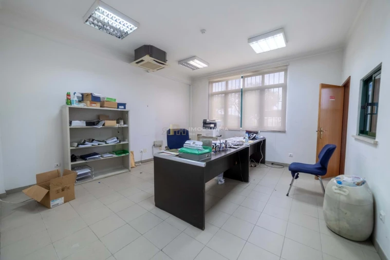 Armazém para Venda em Almeirim Foto 7