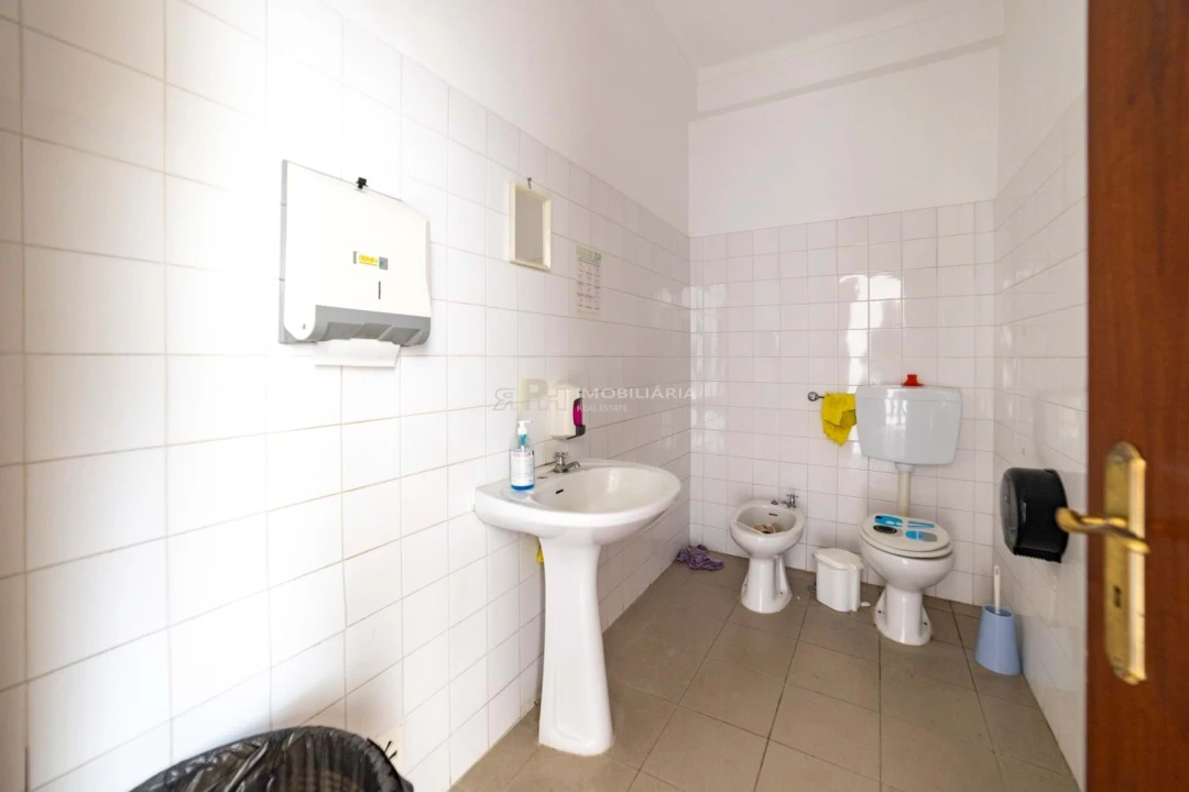 Armazém para Venda em Almeirim Foto 15