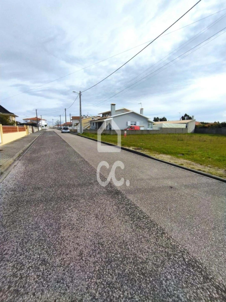 Terreno para Venda em Vieira de Leiria Foto 2