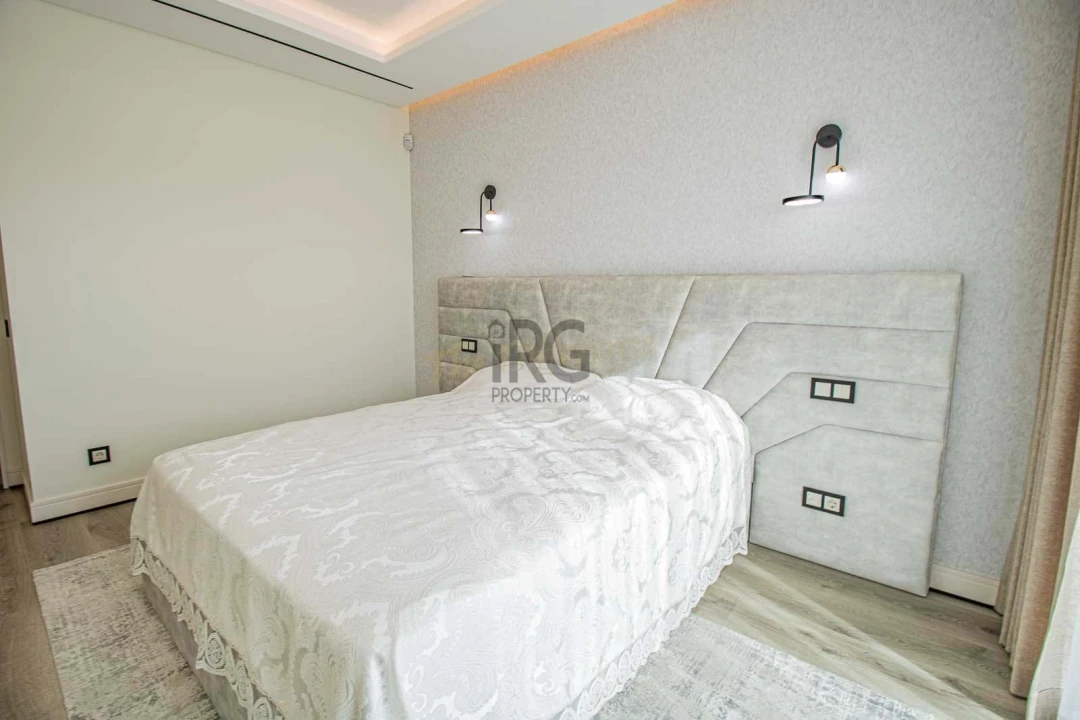 Moradia T4 para Venda em Almancil Foto 14