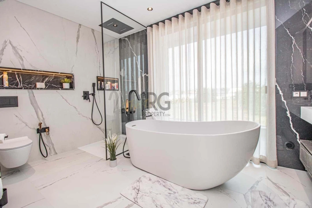 Moradia T4 para Venda em Almancil Foto 23