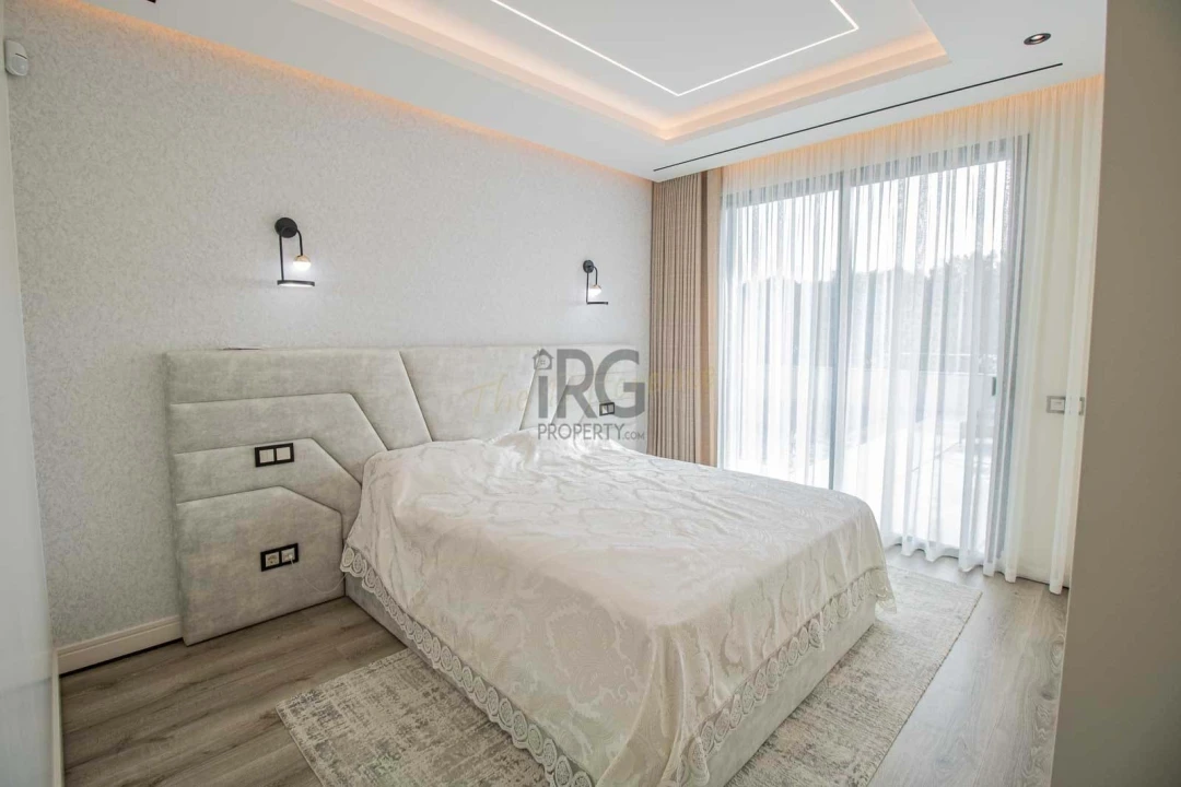 Moradia T4 para Venda em Almancil Foto 15