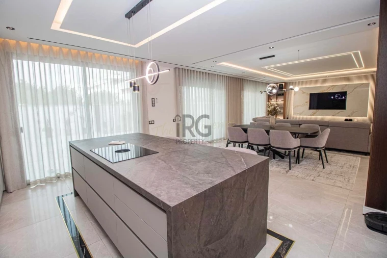 Moradia T4 para Venda em Almancil