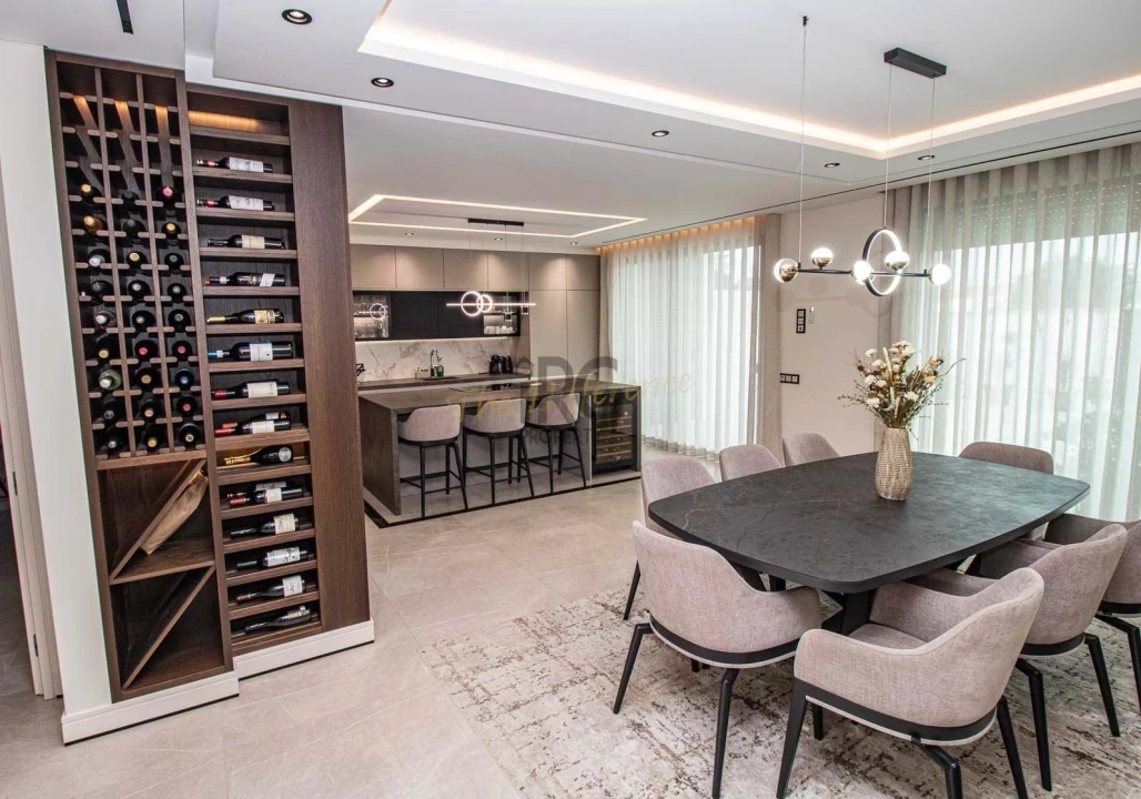 Moradia T4 para Venda em Almancil Foto 6