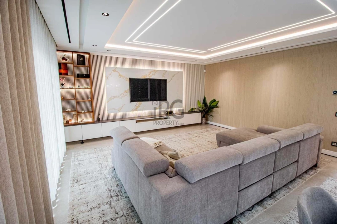 Moradia T4 para Venda em Almancil Foto 10