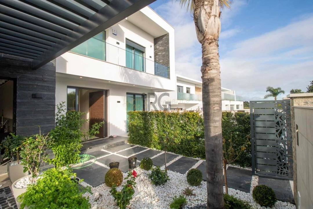 Moradia T4 para Venda em Almancil Foto 2