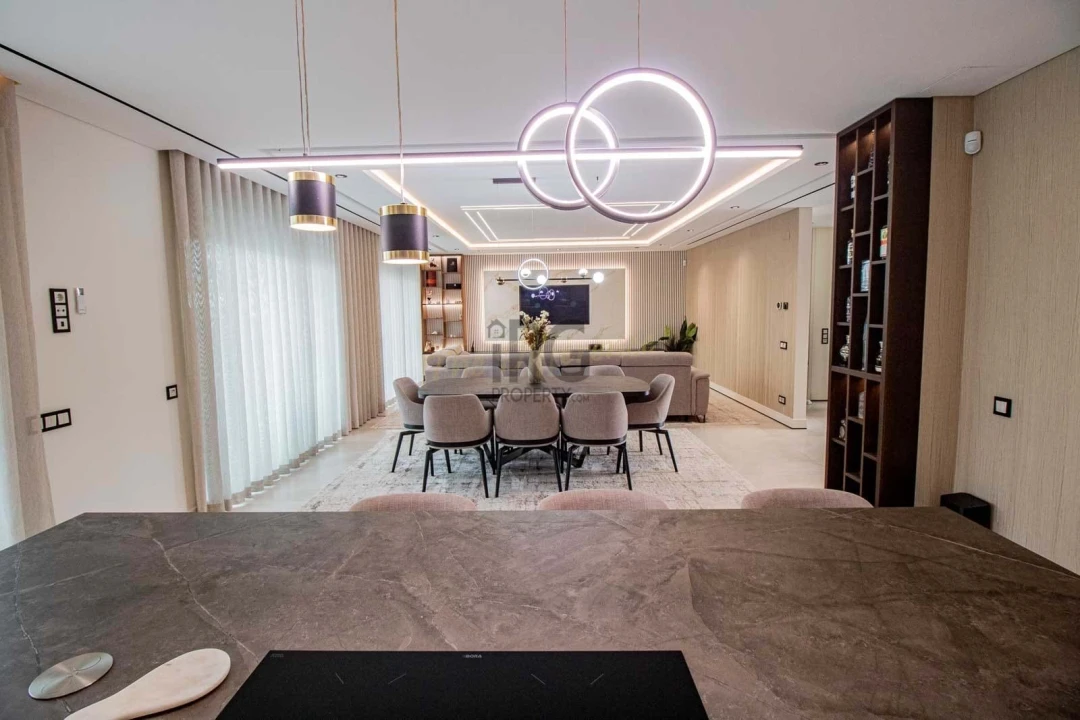 Moradia T4 para Venda em Almancil Foto 8