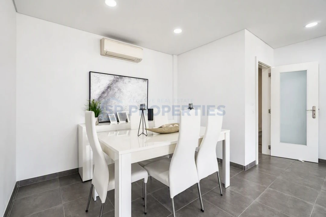 Moradia T3 para Venda em Albufeira e Olhos de Água Foto 18