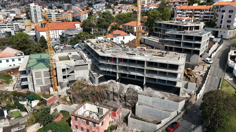 Apartamento T2 para Venda em Funchal (Santa Luzia) Foto 1