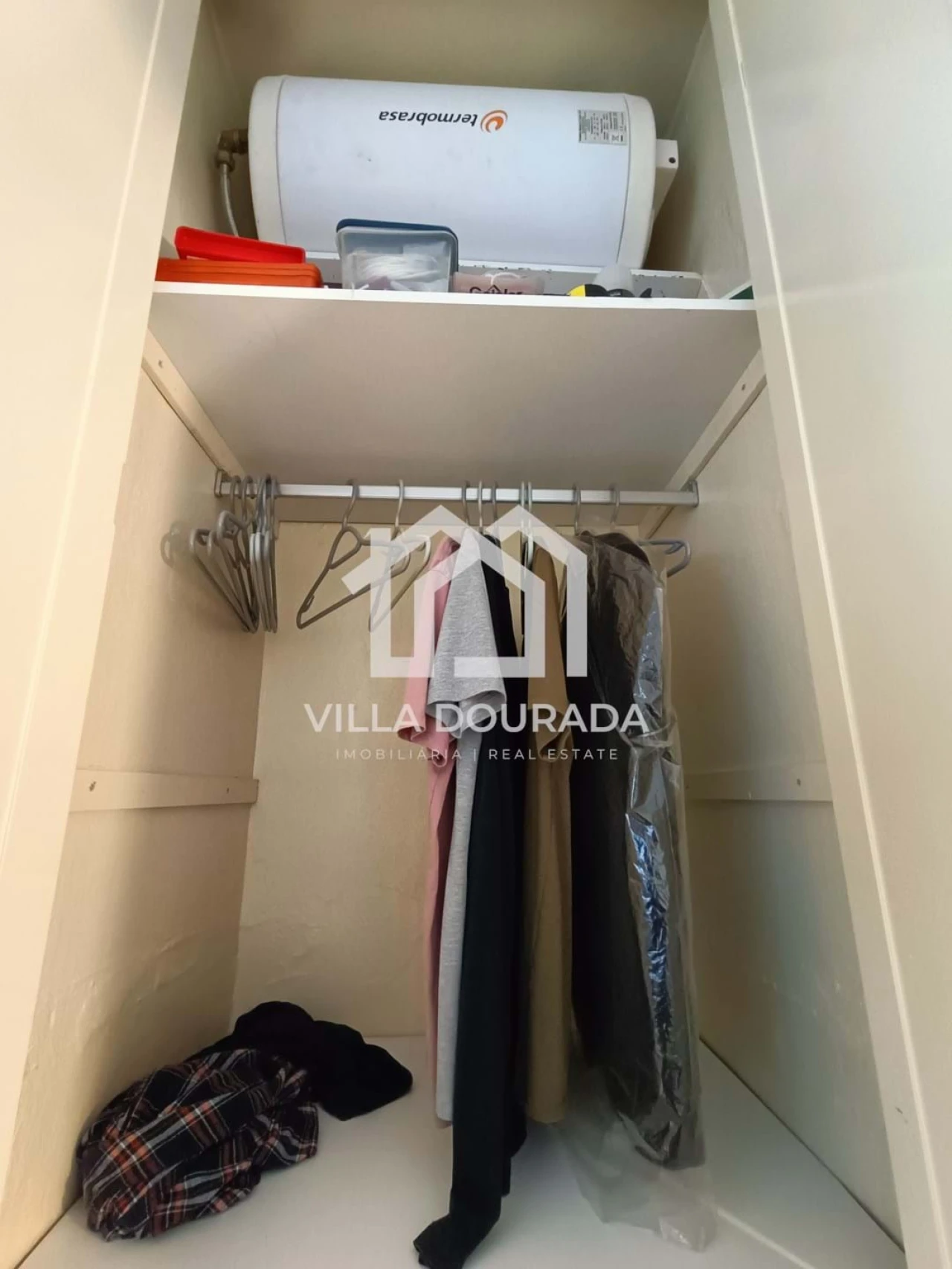 Apartamento T1 para Arrendamento em Lordelo do Ouro e Massarelos Foto 18