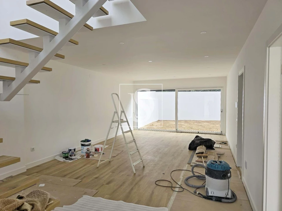 Moradia T4 para Venda em Charneca de Caparica e Sobreda Foto 40