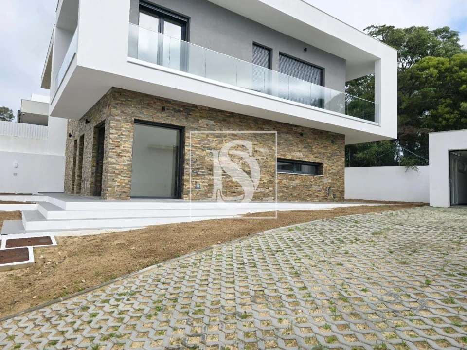 Moradia T4 para Venda em Charneca de Caparica e Sobreda Foto 16