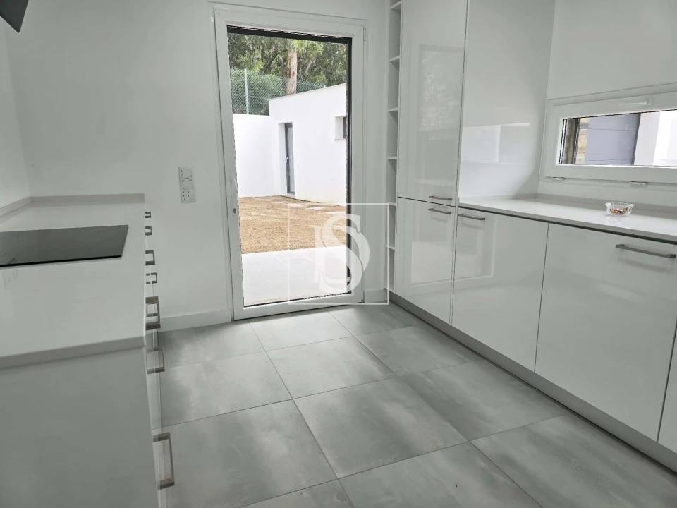 Moradia T4 para Venda em Charneca de Caparica e Sobreda Foto 35