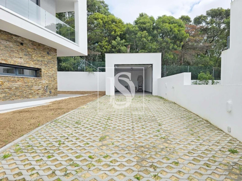 Moradia T4 para Venda em Charneca de Caparica e Sobreda Foto 15