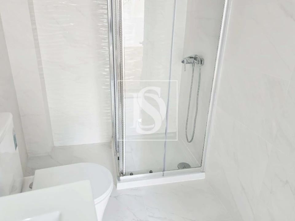 Moradia T4 para Venda em Charneca de Caparica e Sobreda Foto 10