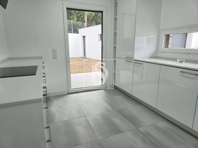 Moradia T4 para Venda em Charneca de Caparica e Sobreda Foto 35