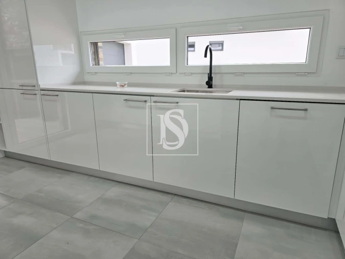 Moradia T4 para Venda em Charneca de Caparica e Sobreda Foto 33