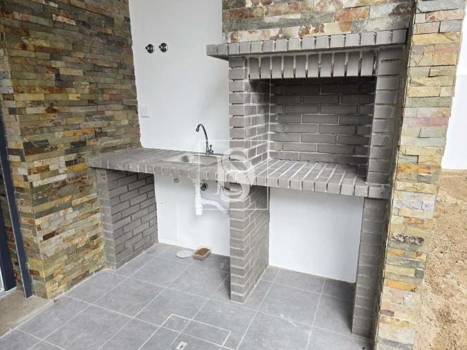 Moradia T4 para Venda em Charneca de Caparica e Sobreda Foto 34