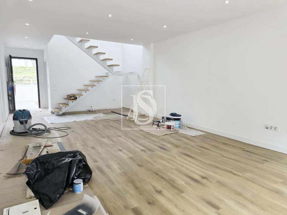 Moradia T4 para Venda em Charneca de Caparica e Sobreda Foto 26