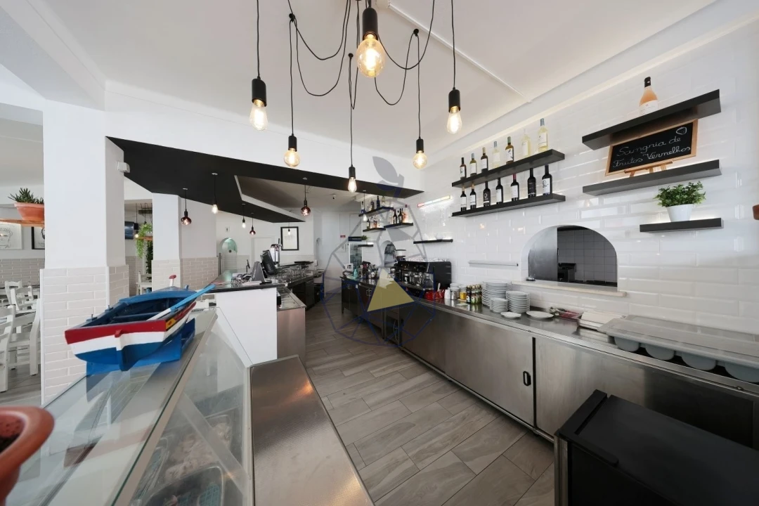 Prédio para Venda em Alvor Foto 51