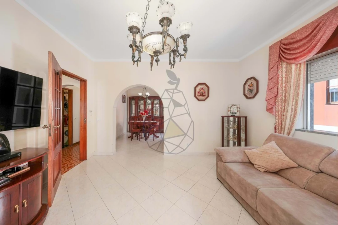 Prédio para Venda em Alvor Foto 9