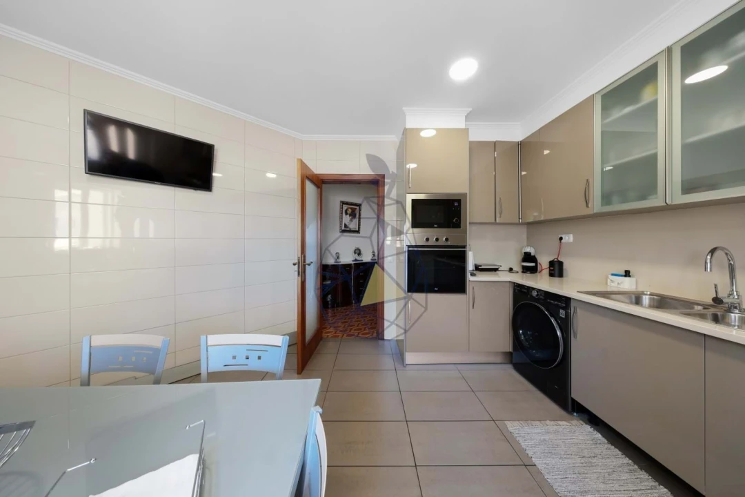 Prédio para Venda em Alvor Foto 36