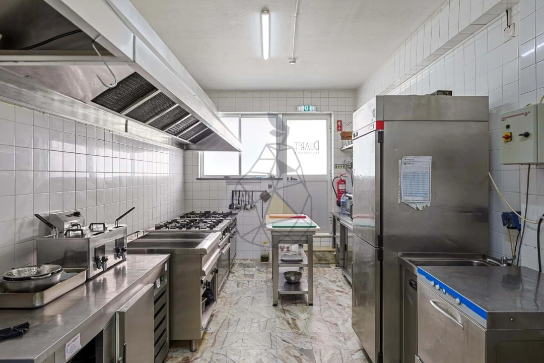 Prédio para Venda em Alvor Foto 55