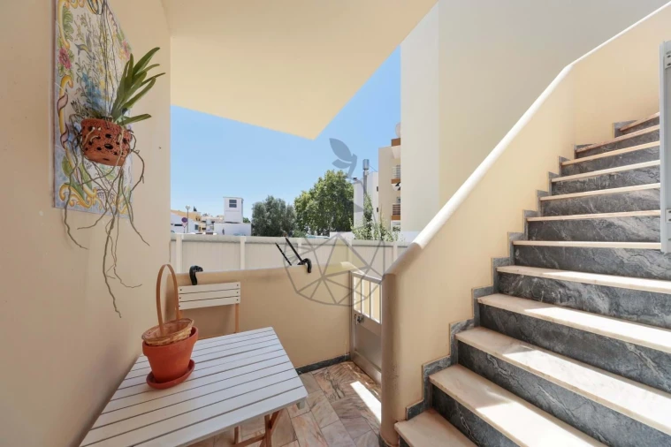 Prédio para Venda em Alvor Foto 35