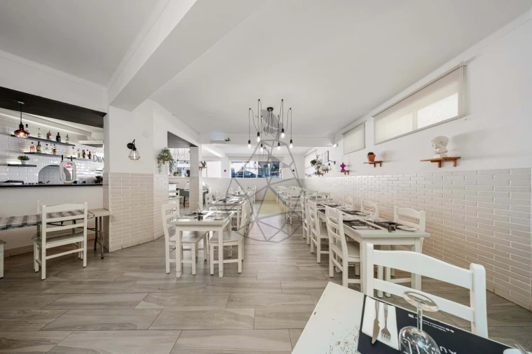 Prédio para Venda em Alvor Foto 47