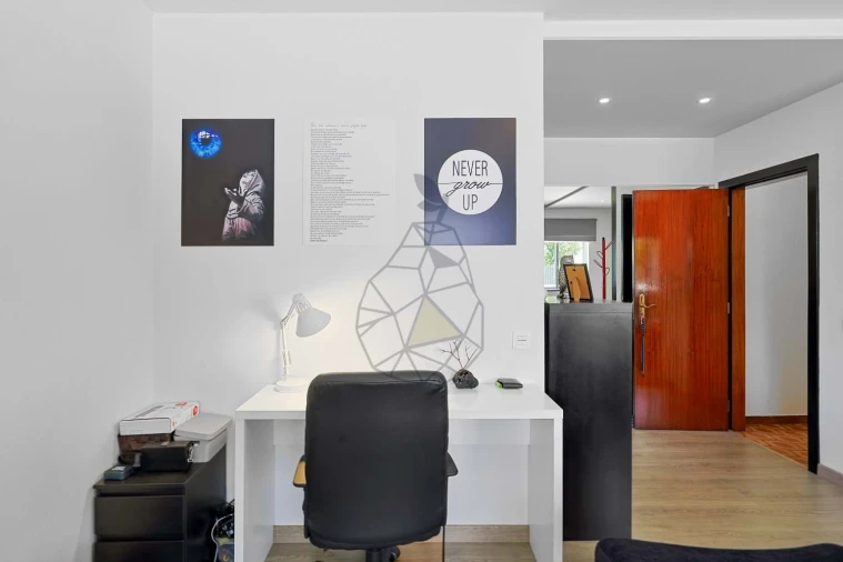 Prédio para Venda em Alvor Foto 20