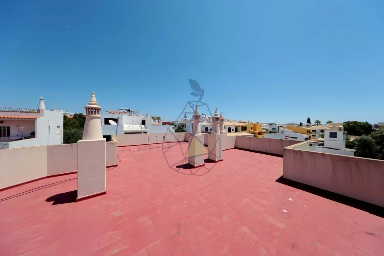 Prédio para Venda em Alvor Foto 34