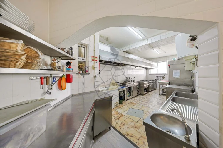 Prédio para Venda em Alvor Foto 54