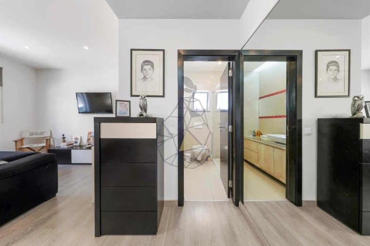 Prédio para Venda em Alvor Foto 13