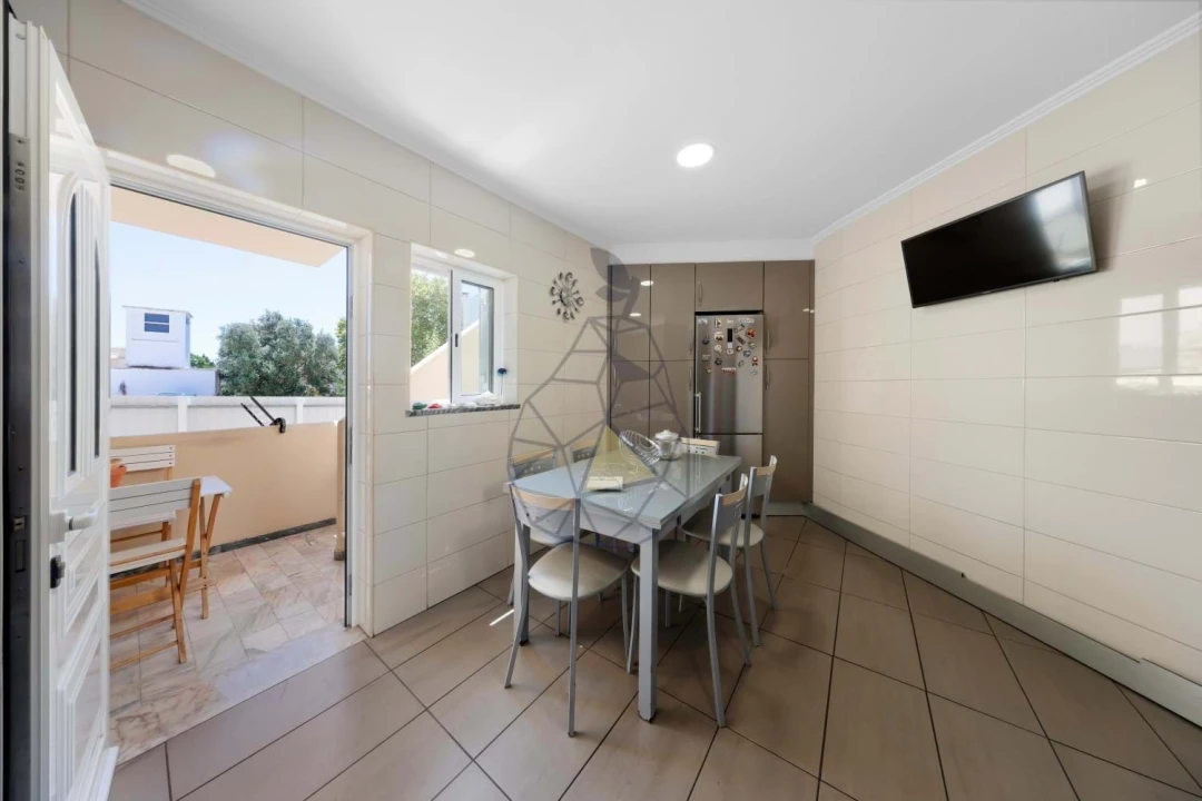 Prédio para Venda em Alvor Foto 32