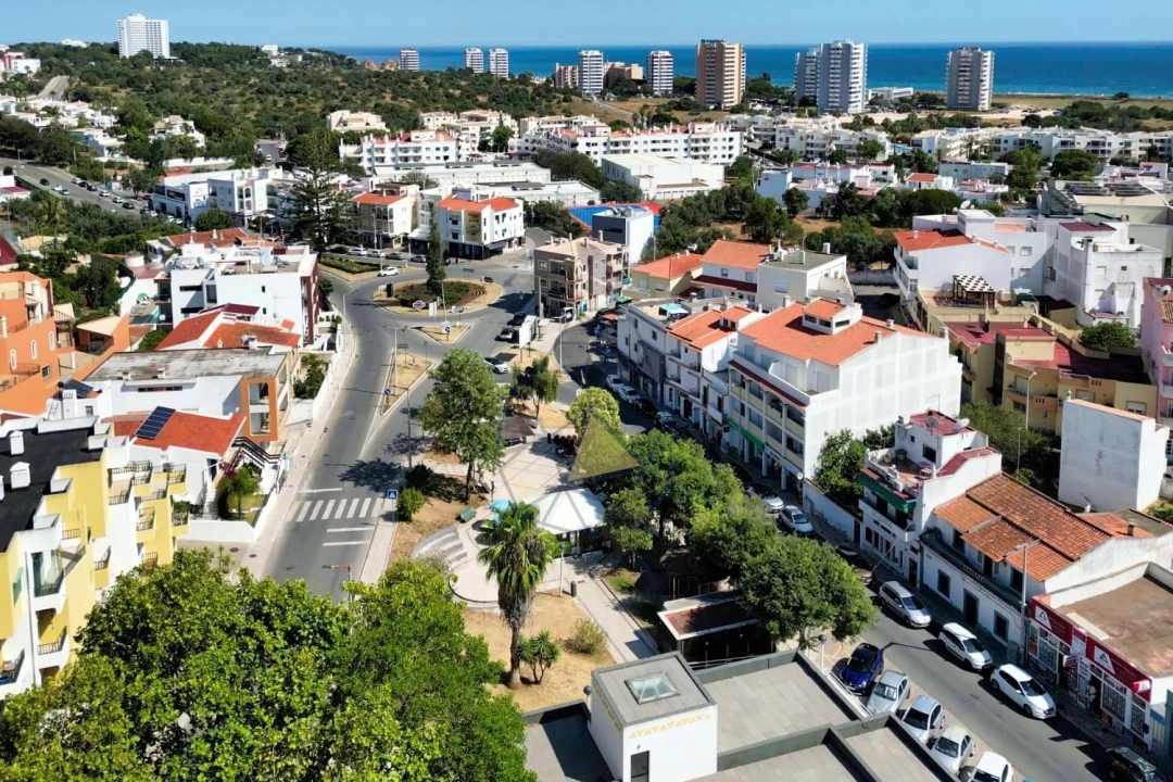 Prédio para Venda em Alvor Foto 65