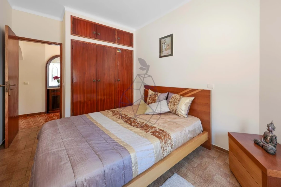 Prédio para Venda em Alvor Foto 12