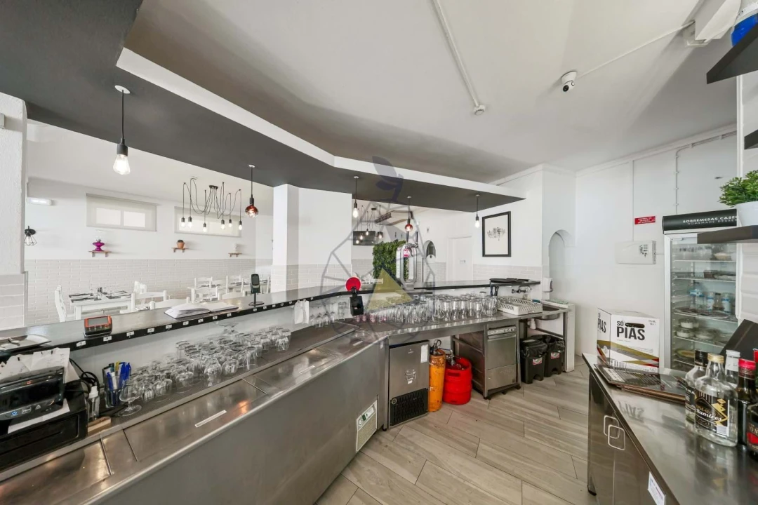 Prédio para Venda em Alvor Foto 53