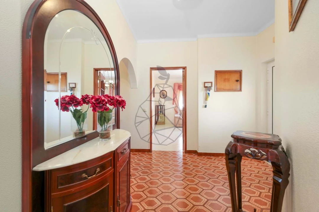 Prédio para Venda em Alvor Foto 24